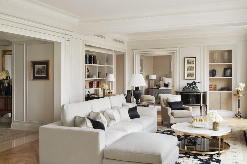 Four Seasons Hotel George V Париж Екстериор снимка
