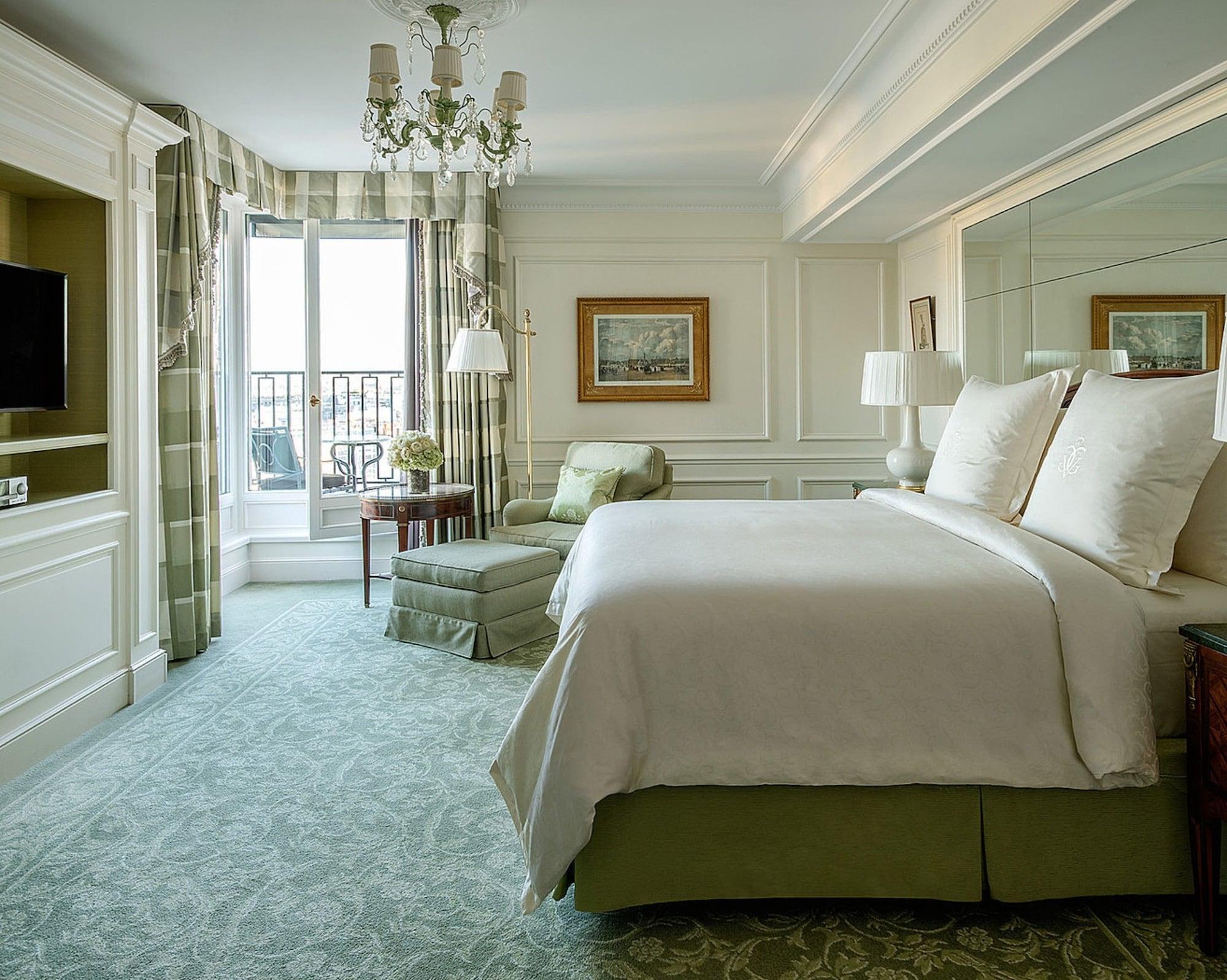Four Seasons Hotel George V Париж Екстериор снимка