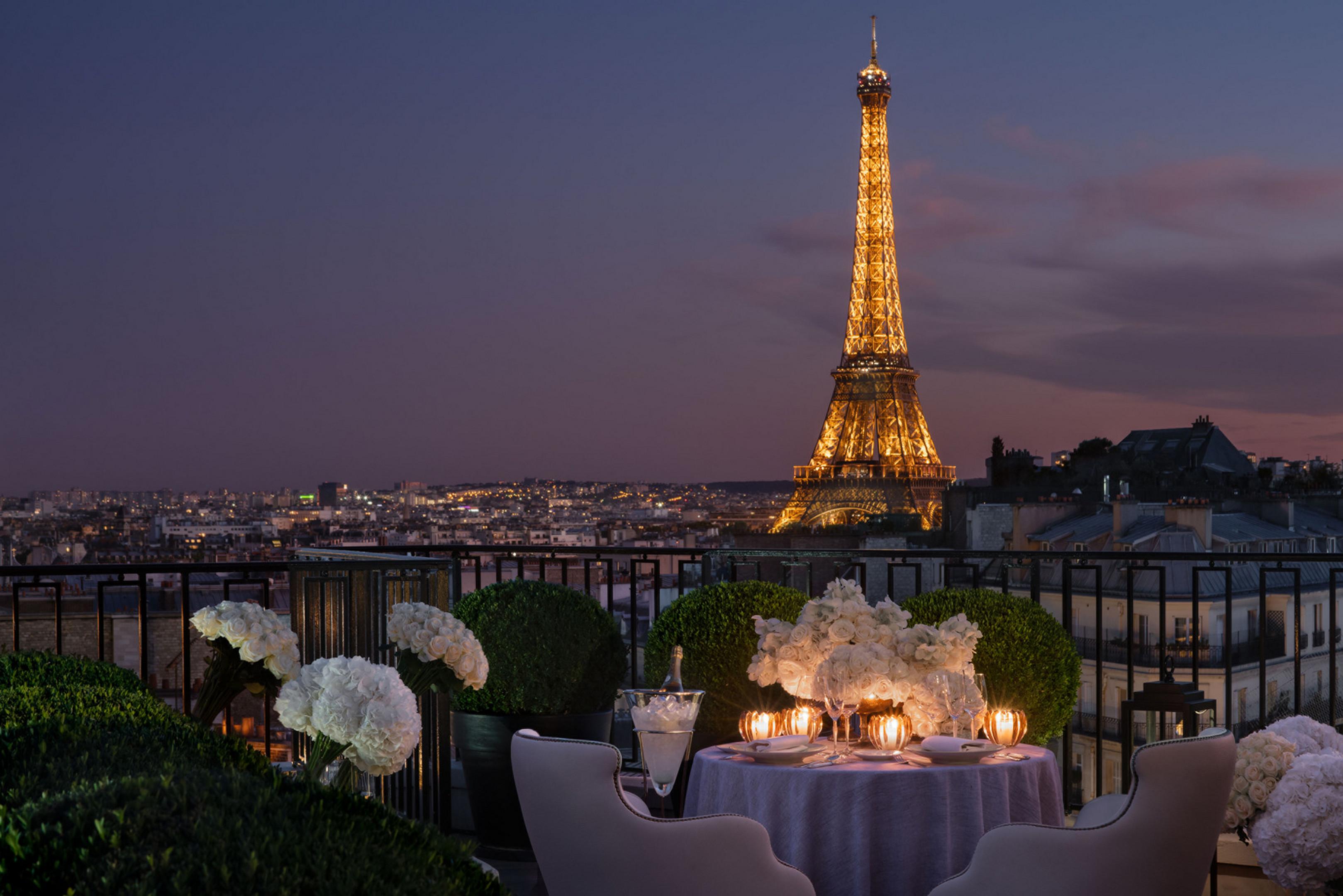 Four Seasons Hotel George V Париж Екстериор снимка