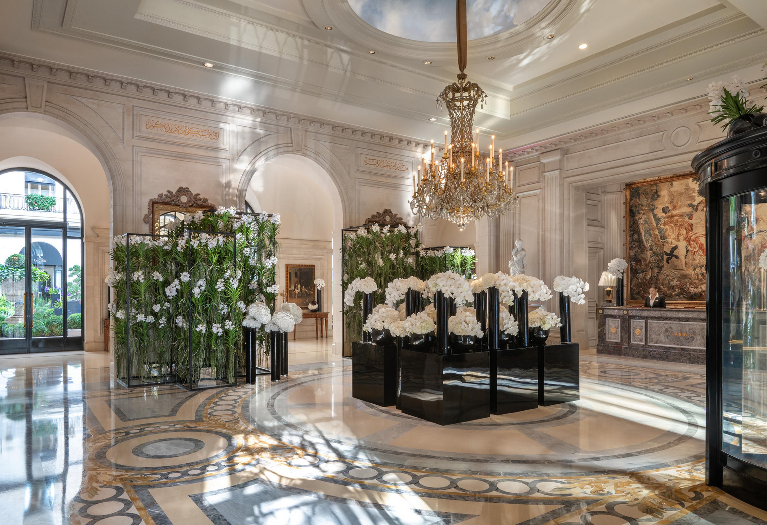 Four Seasons Hotel George V Париж Екстериор снимка