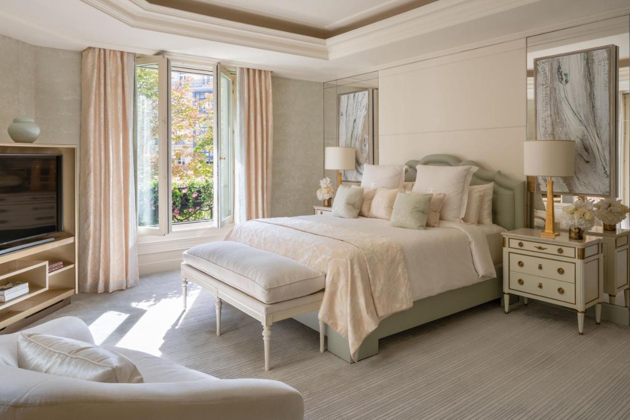 Four Seasons Hotel George V Париж Екстериор снимка